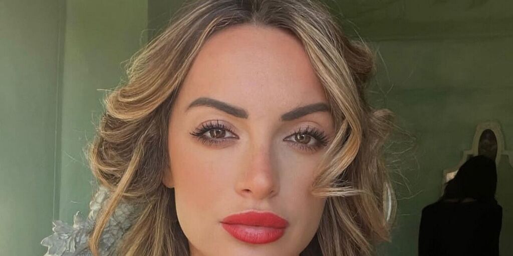 Copertina: Amorela Shytani: l'organizzatrice di eventi che fa sognare il Milan e conquista i social