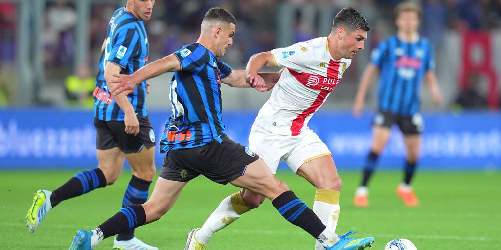 Copertina: Atalanta e Genoa dividono la posta in palio: Raspa prende la traversa ma finisce 0-0