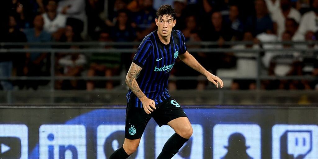 Copertina: Inter, Bastoni: "Notte strana a Monaco, il PSG andava il doppio"