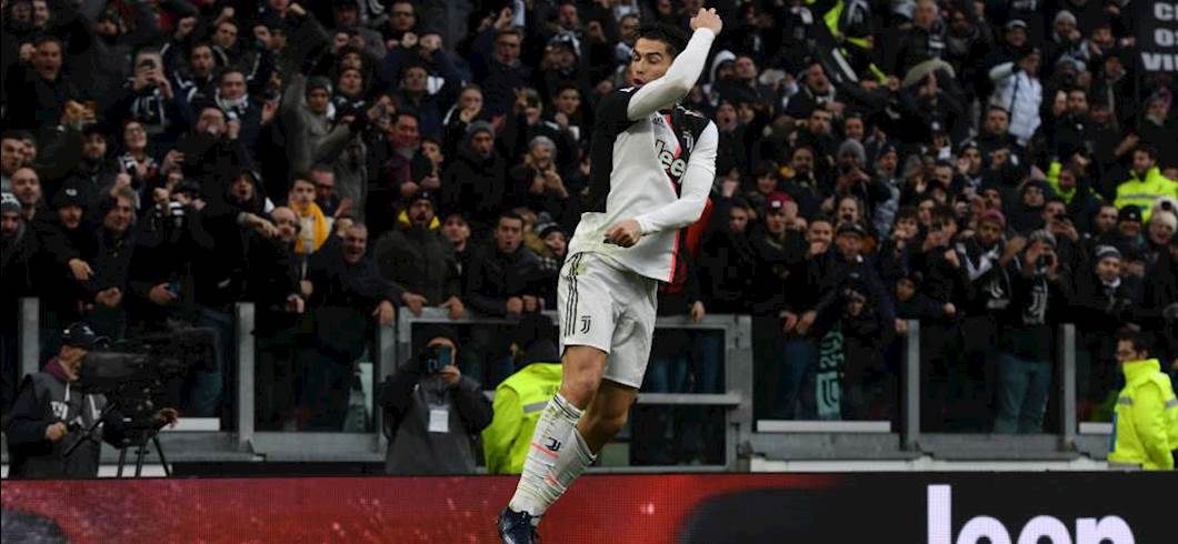 Copertina: Juventus, taglio stipendi: la decisione di Cristiano Ronaldo