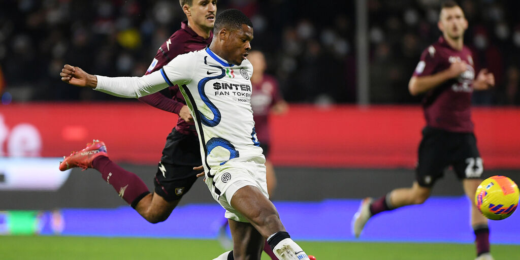 Copertina: Inter, Dumfries: "Ho rifiutato l'Everton per essere qui. Su de Vrij..."