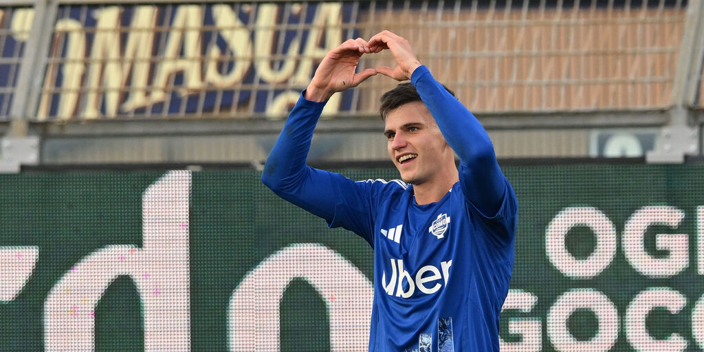 Copertina: UFFICIALE - Engelhardt lascia il Como: ha firmato con il Borussia Mönchengladbach