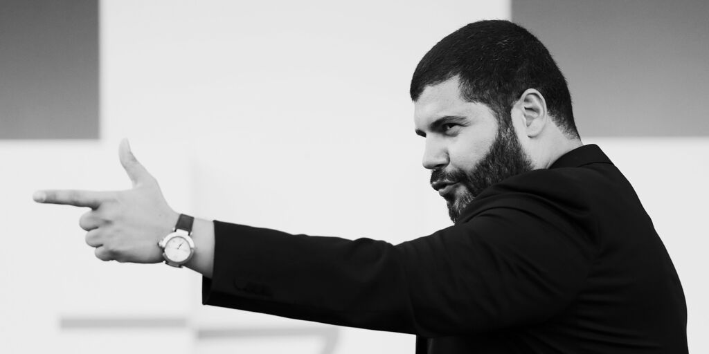 Copertina: Maradona, parla Salvatore Esposito: "Maradona uno di famiglia"