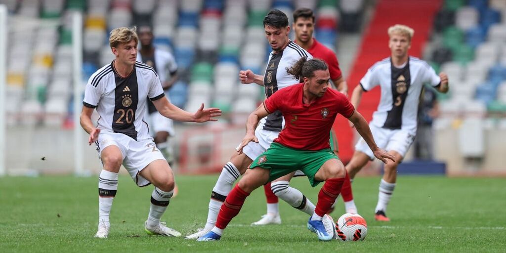 Copertina: Udinese, preso Esteves dallo Sporting Lisbona