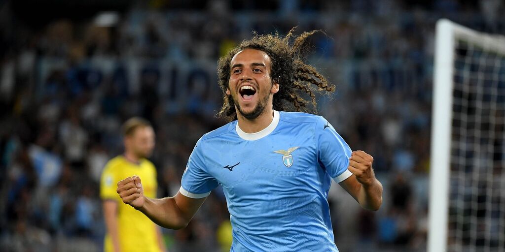 La Lazio vince e si diverte, per il Verona è notte fonda