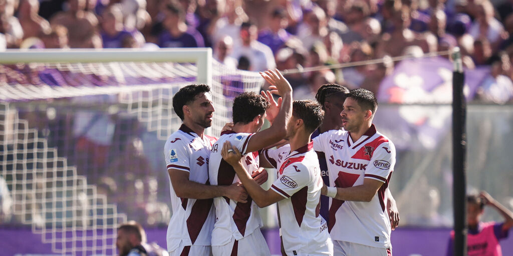 Copertina: Sprofondo viola: Mandragora e Adams affondano Grosso