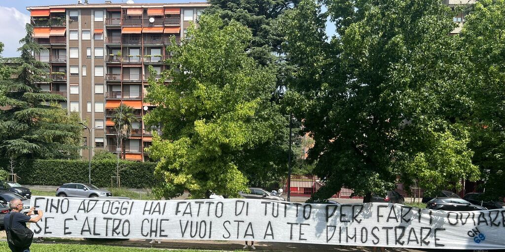 Copertina: Inter, i tifosi a Cuadrado: "Hai fatto di tutto per farti odiare"