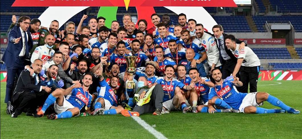 Copertina: De Luca, risposta a Salvini: "Somaro geneticamente puro"