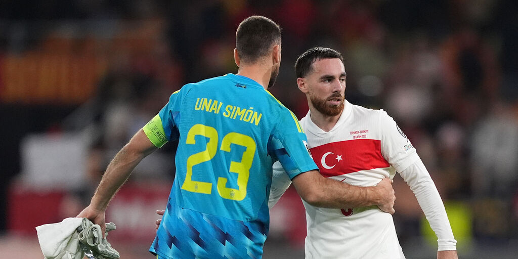 Copertina: Calciomercato Inter: caccia all'erede di Çalhanoğlu