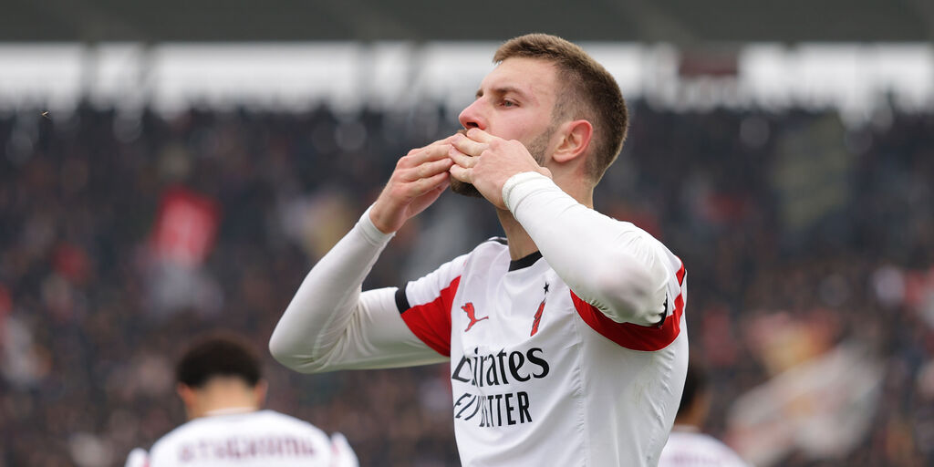 Copertina: Milan, Pavlovic: "Derby? Siamo pronti, ma l'Inter ha un vantaggio"