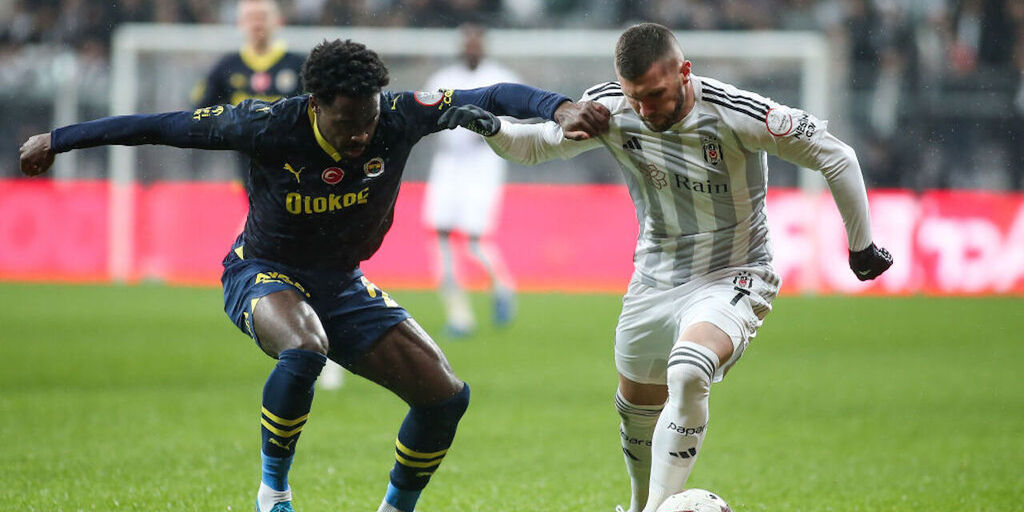 Copertina: Rebic, che flop! Il Besiktas pensa alla rescissione