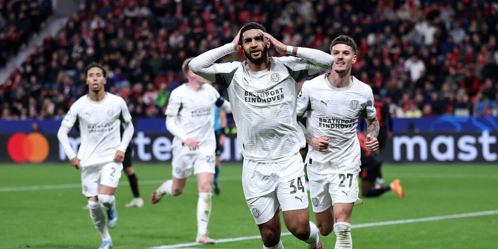 Copertina: Saibari risponde a Kofane: è 1-1 tra Bayer Leverkusen e PSV Eindhoven