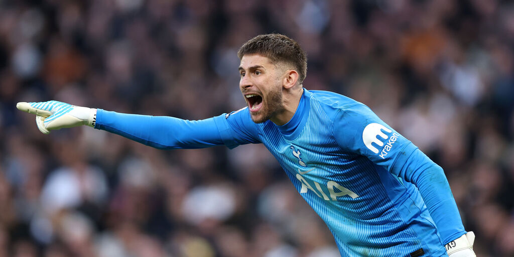 Copertina: Juventus, caccia al portiere: primi contatti per Vicario