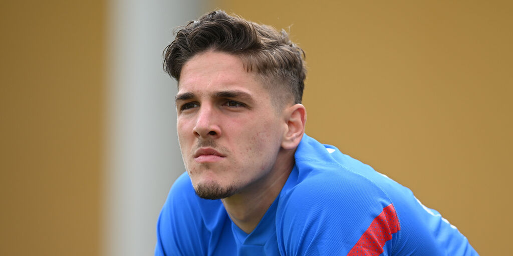 Copertina: Italia, Zaniolo e Kean alzano bandiera bianca e lasciano Coverciano