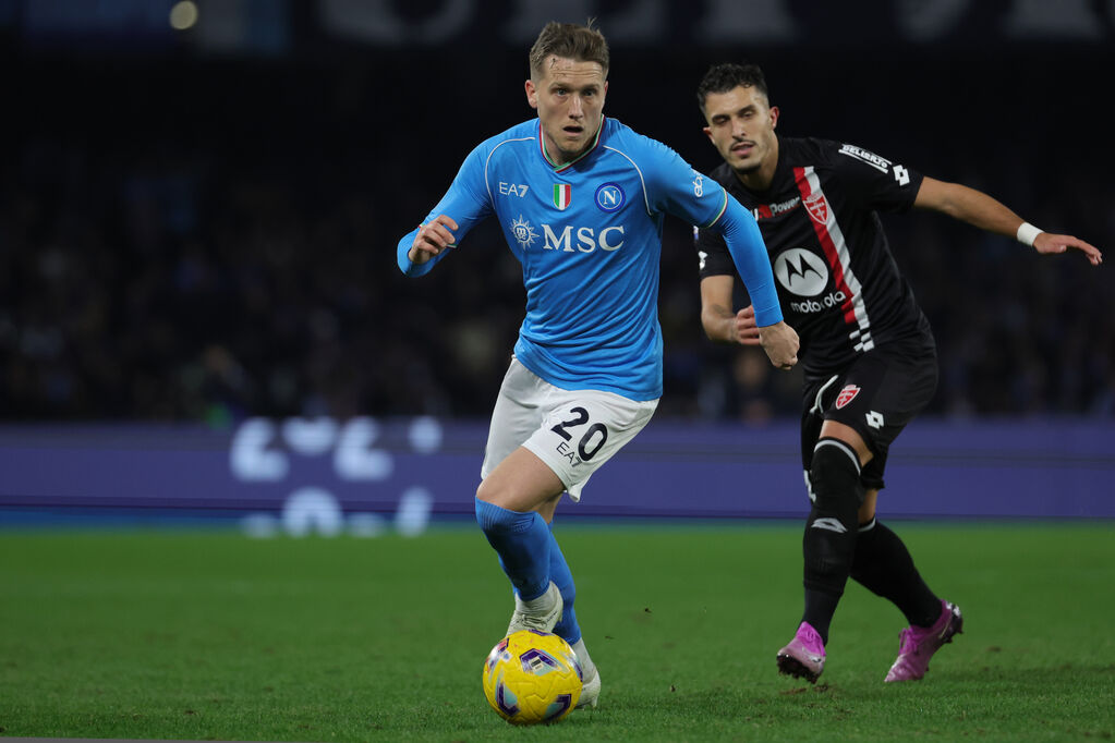Zielinski in azione con la maglia del Napoli (LaPresse)