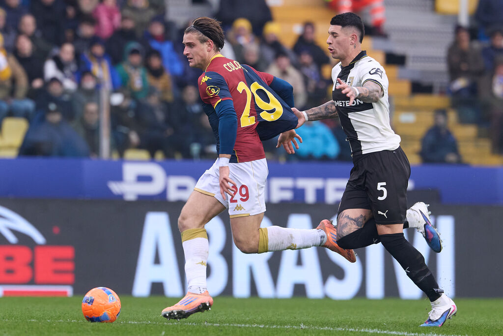 Parma - Genoa 0-0, Colombo inseguito da Valenti (Getty)
