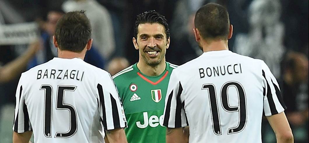 Copertina: Difesa o Attacco: quale reparto fa vincere il campionato?
