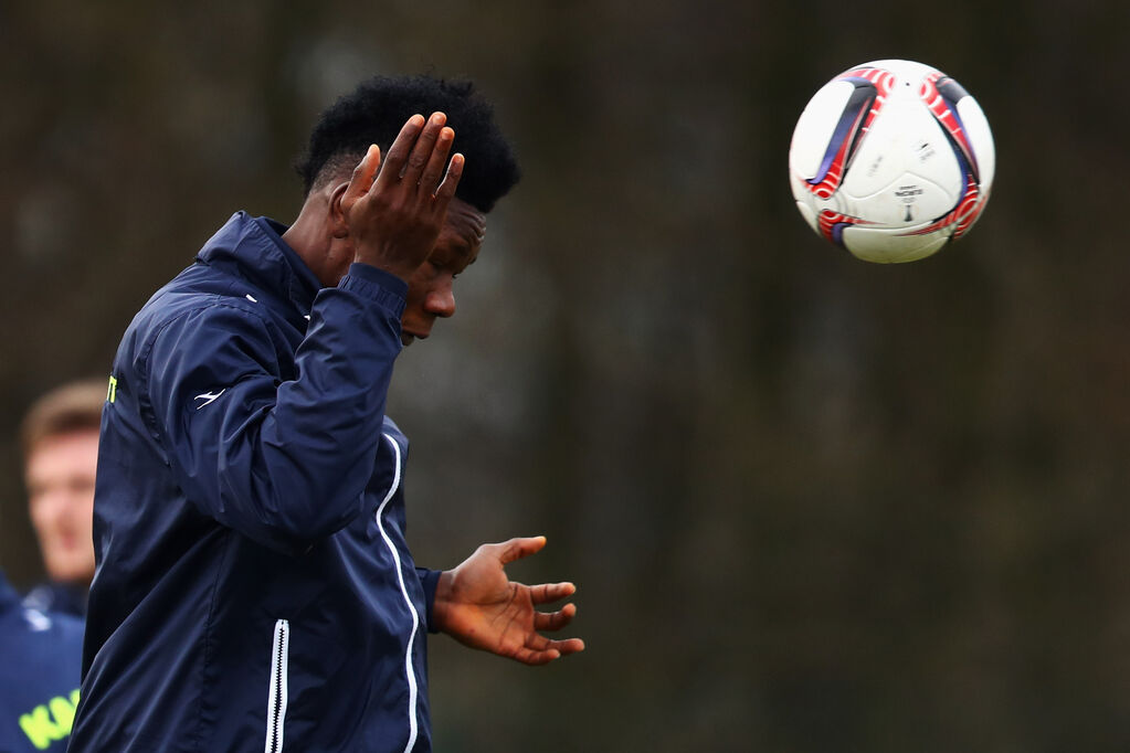 Ligue1, Kalu collassa in campo e si rialza durante Marsiglia-Bordeaux - VIDEO (Getty Images)