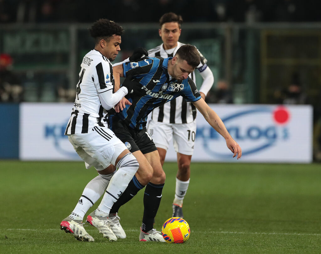 Juventus, McKennie contro Djimsiti (Getty)