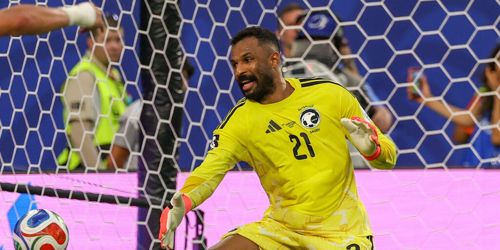 Copertina: L'Uruguay sbatte contro un super Al Owais: è 1-1 contro l'Arabia Saudita