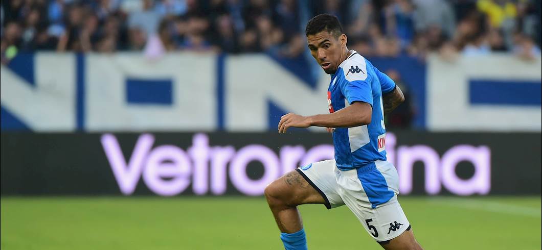 Copertina: Napoli, paura Allan: si teme un grave infortunio al ginocchio