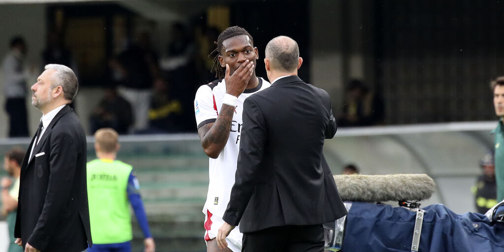 Copertina: Milan, Allegri sostituisce Leao che chiede: "Perché sempre io?"