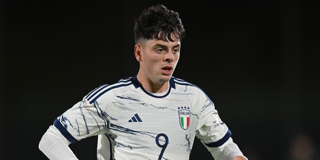 Copertina: Napoli e Celtic in affari: contatti in corso per il prestito di Ambrosino