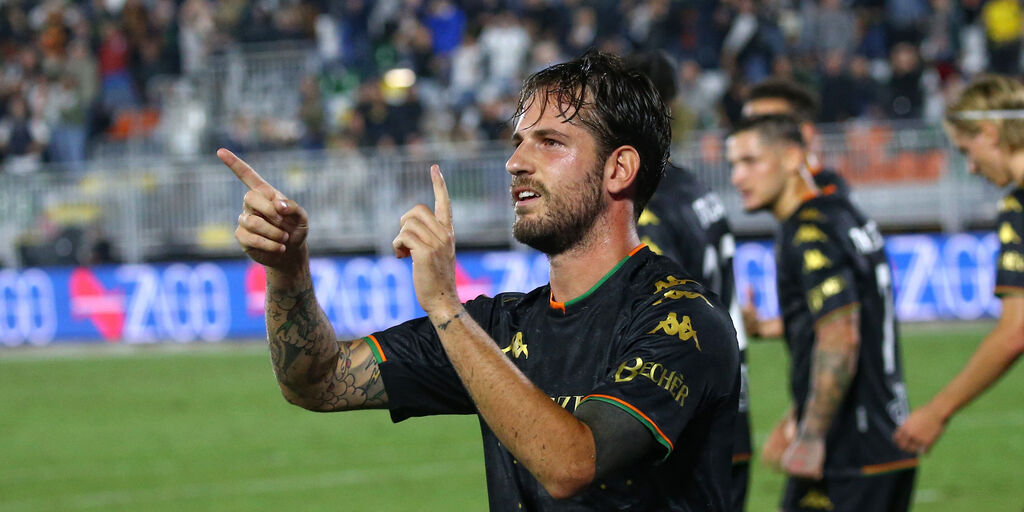 Copertina: Venezia, nessun caso Covid-19 nel gruppo squadra. Aramu punta il Torino