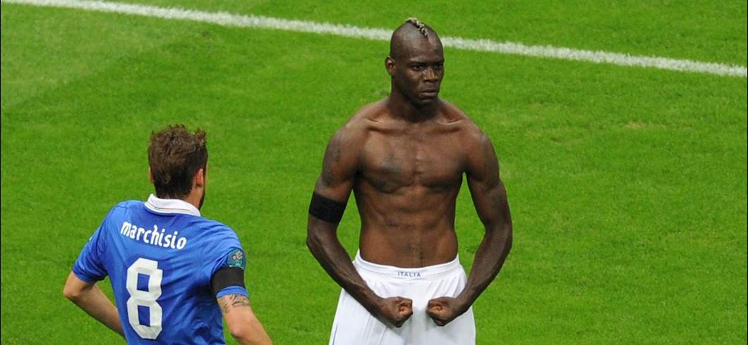 Copertina: Italia - Germania, ora Pellé deve fare il Balotelli. Mario: "Da tifoso mi sto emozionando"