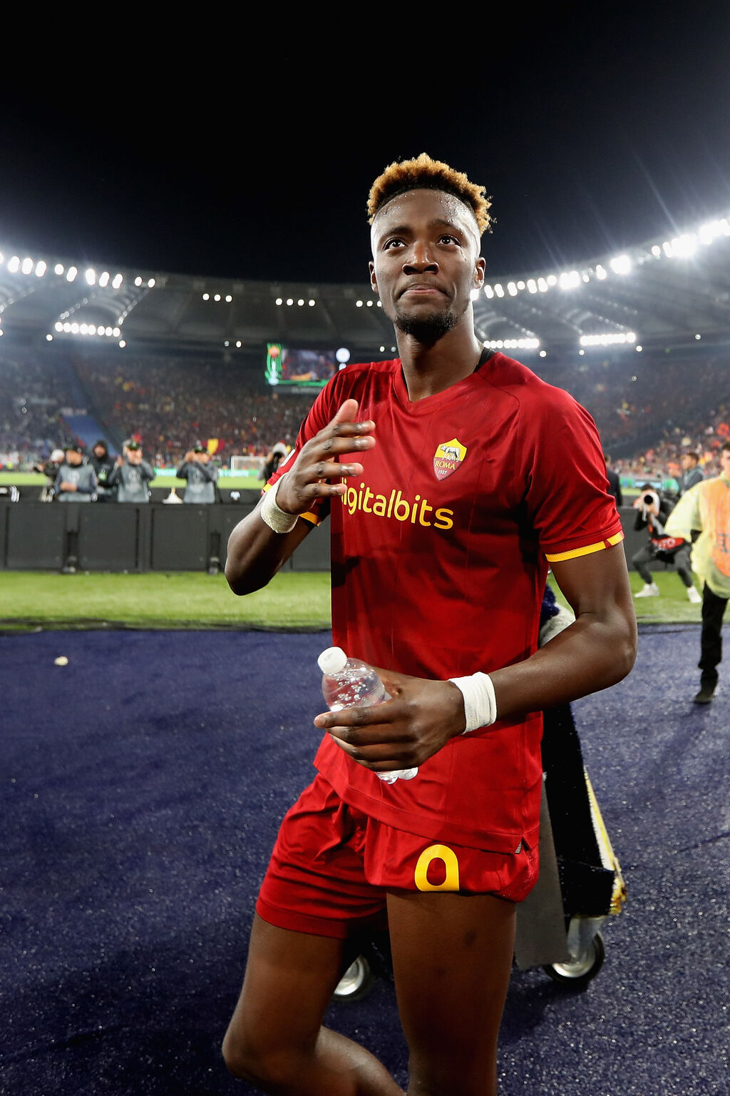 Roma, Abraham esulta dopo il gol in semifinale di Conference League (Getty)