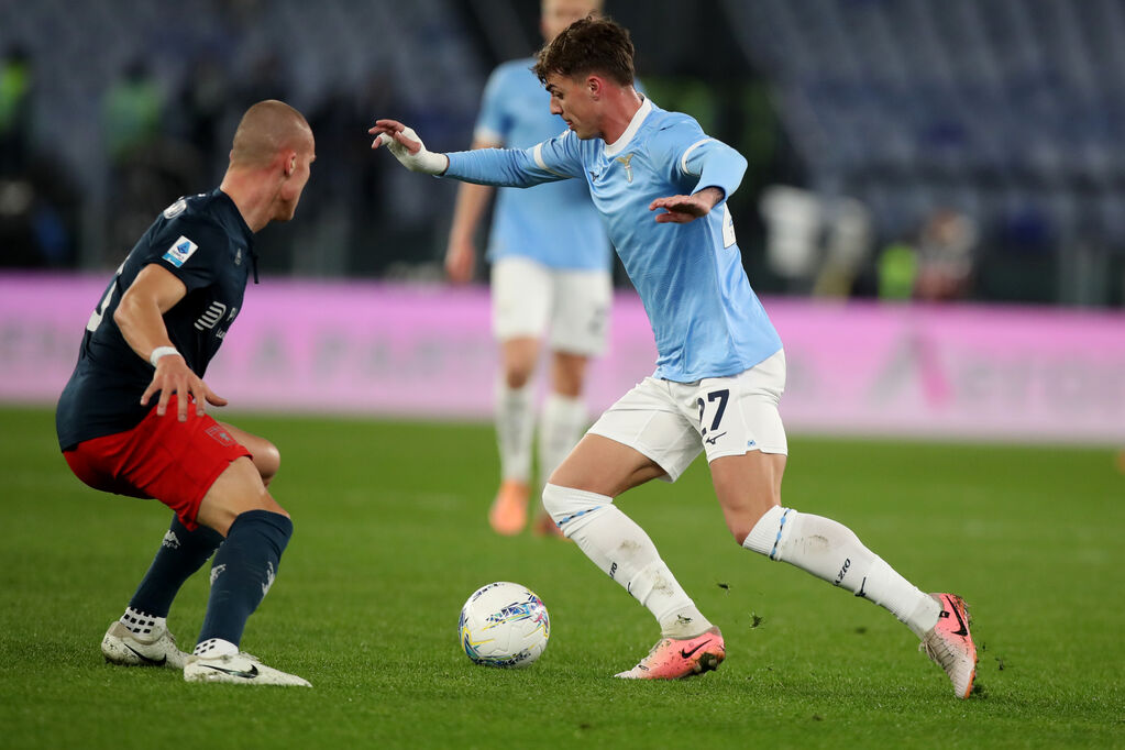 Maldini in azione durante Lazio-Genoa (Getty)