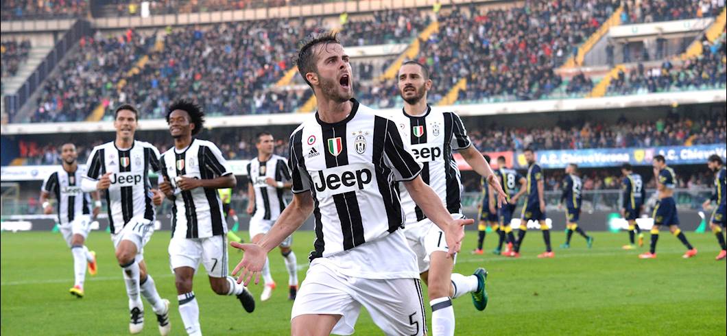 Copertina: Brivido Pellissier, ma la Juve passa sul campo del Chievo: Mandzukic e Pjanic regalano i 3 punti alla Vecchia Signora