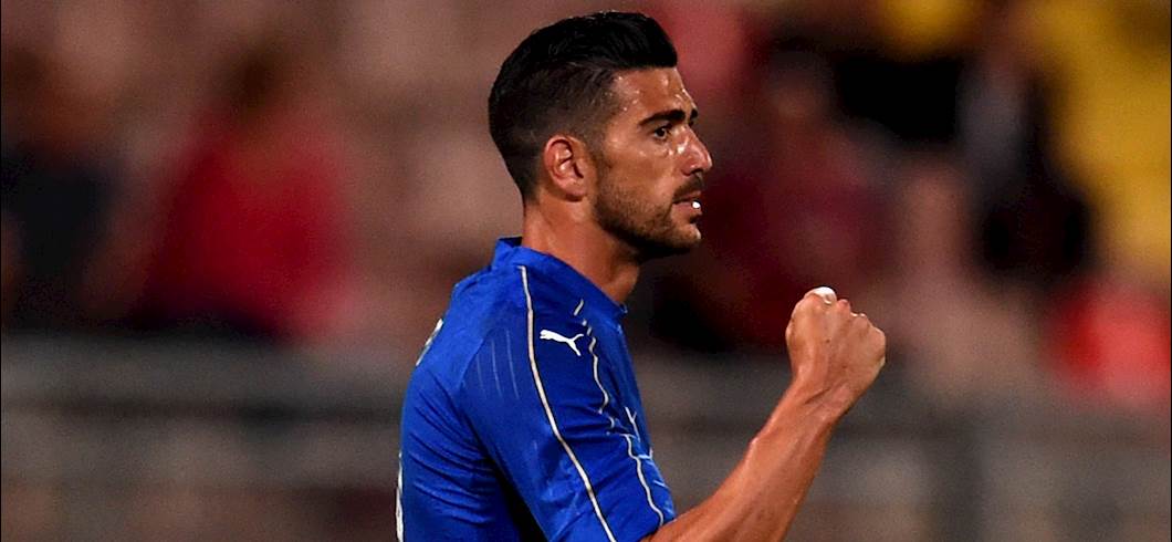 Copertina: L'Italia non brilla, ma vince: Scozia ko, decide Pellè