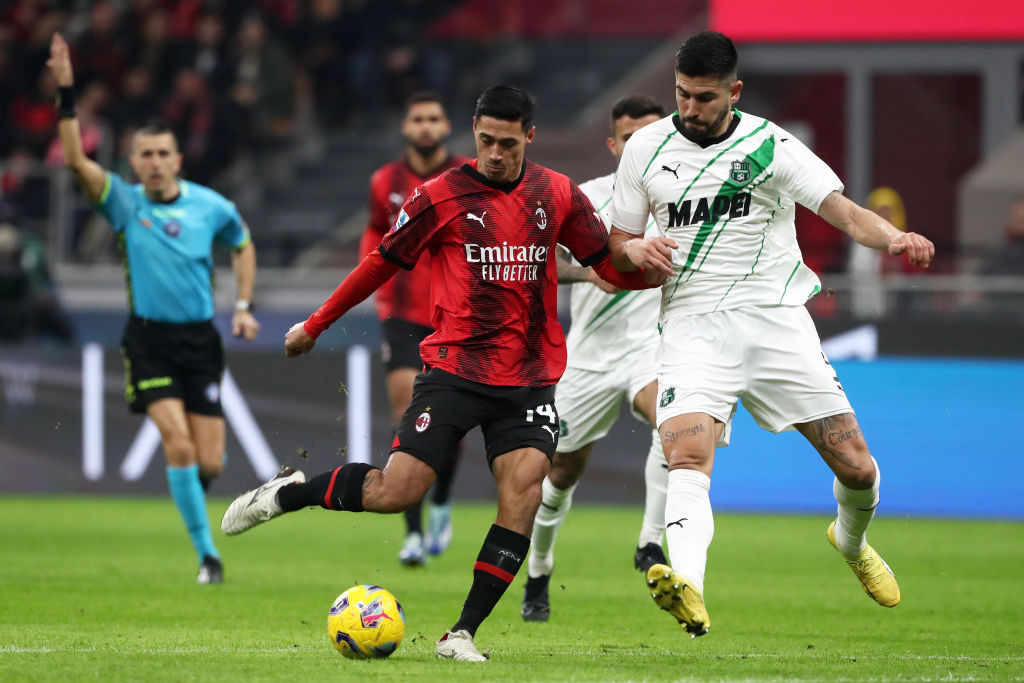 Un duello di gioco tra Reijnders ed Erlic (Getty Images)
