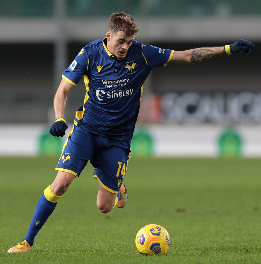 Ivan Ilic del Verona cerca lo slancio definitivo (Getty Images)