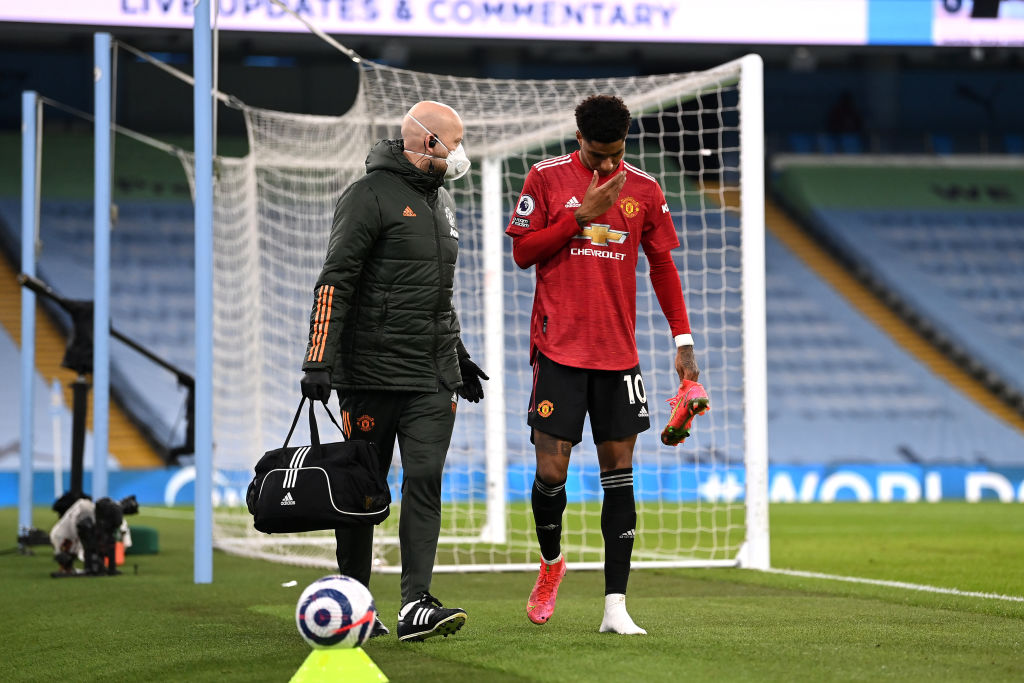 Rashford lascia il campo dopo l'infortunio alla caviglia (Getty Images)