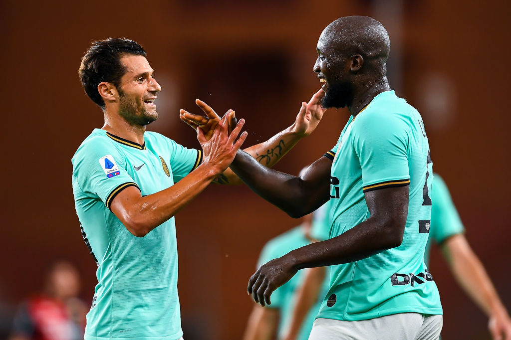 Candreva esulta con Lukaku (Getty)