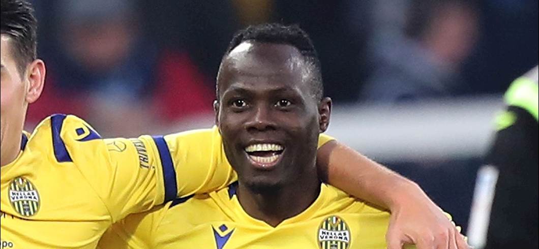 Copertina: Hellas Verona, Badu dal cuore d'oro: ecco l'iniziativa benefica del centrocampista