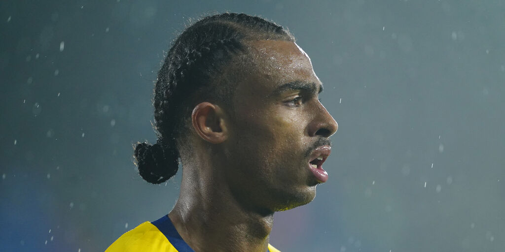 Copertina: Verona, due dubbi in difesa per Zanetti