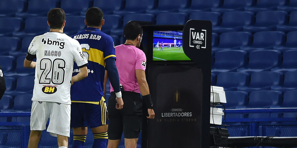 Libertadores shock, parla il Boca Juniors: "Danneggiati fisicamente e trattenuti in Brasile" (Getty Images) Libertadores shock, parla il Boca Juniors: "Danneggiati fisicamente e trattenuti in Brasile" (Getty Images)