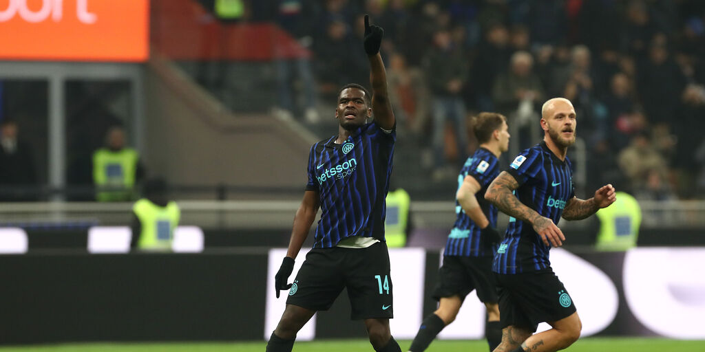 Copertina: Lautaro prima, Bonny poi: l'Inter batte la Lazio 2-0 grazie ai propri attaccanti