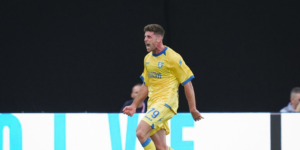 Copertina: Frosinone, Bracaglia rinnova fino al 2029: al Fantacalcio è uno dei migliori colpi low cost