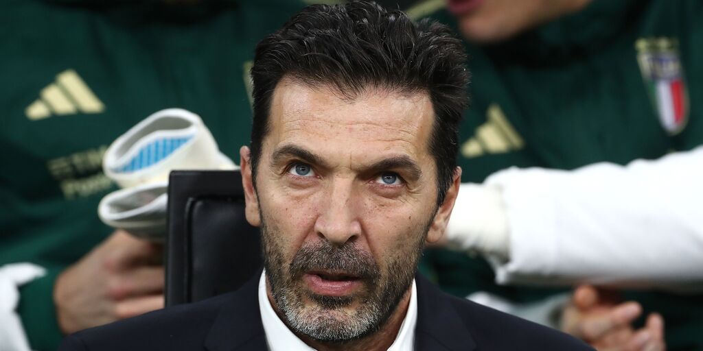 Copertina: Italia, Buffon: "Dobbiamo recuperare tutti i migliori, su Chiesa..."
