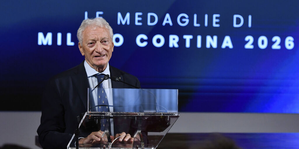 Copertina: CONI, Buonfiglio: "Pressioni per commissariare la FIGC, ma non possiamo"