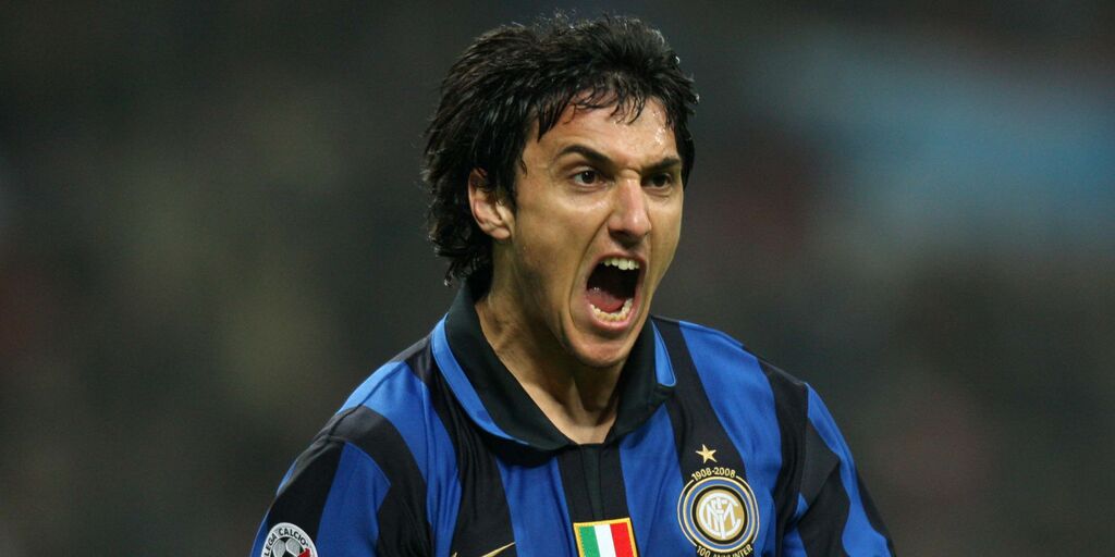 Copertina: Inter, Burdisso: "Difesa perfetta, che bravo Conte"