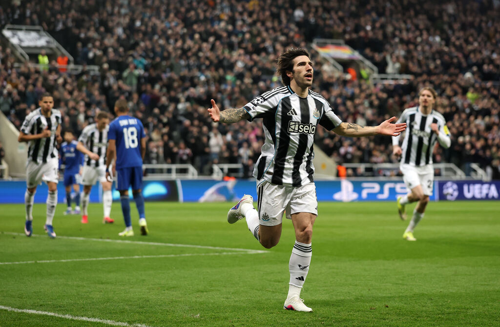 Sandro Tonali festeggia il gol dell'1-0 (Getty Images)