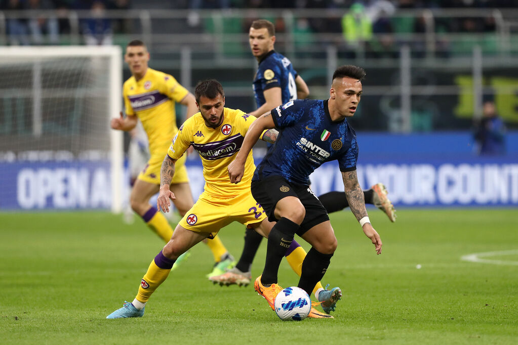 Inter, Lautaro Martinez contro Venuti (Getty)