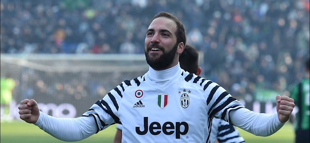 Copertina: Il Sassuolo non c'è, la Juve sì: Higuain e Khedira firmano la vittoria bianconera