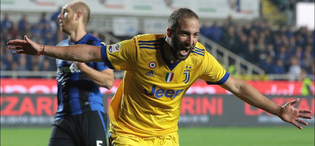 Copertina: Rimonta Atalanta, la Juve si ferma a Bergamo: Caldara e Cristante replicano a Bernardeschi ed Higuain, è 2-2