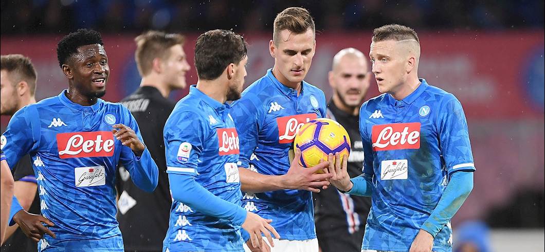Copertina: Milik, il miglior tiratore di punizione del Napoli post Maradona? Ora insegue il record di Zola
